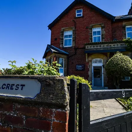 Hillcrest 4*